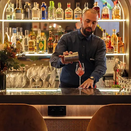 호텔 Burdigala By Inwood 5*